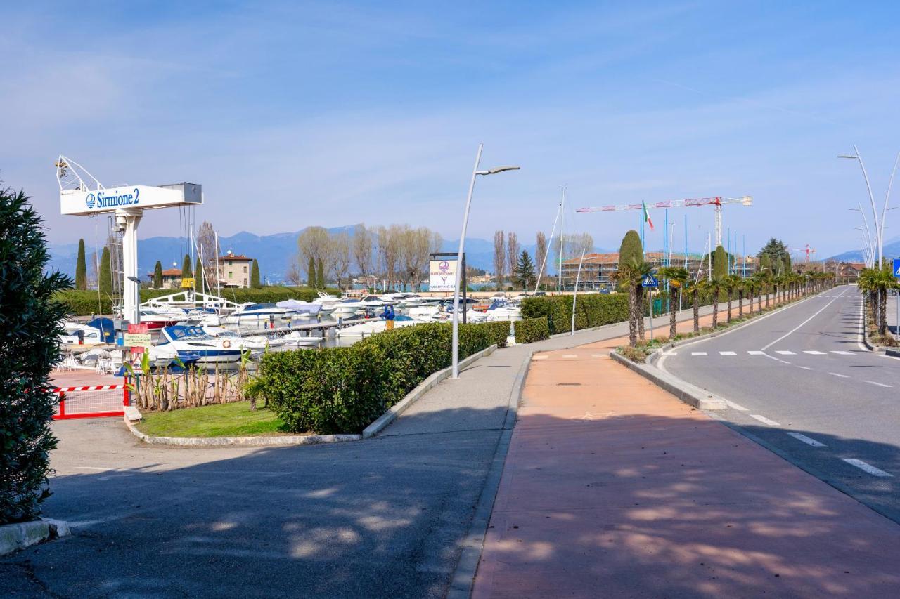 Azzurra Suite - Monolocale Con Piscina E Wifi Sirmione Exterior foto